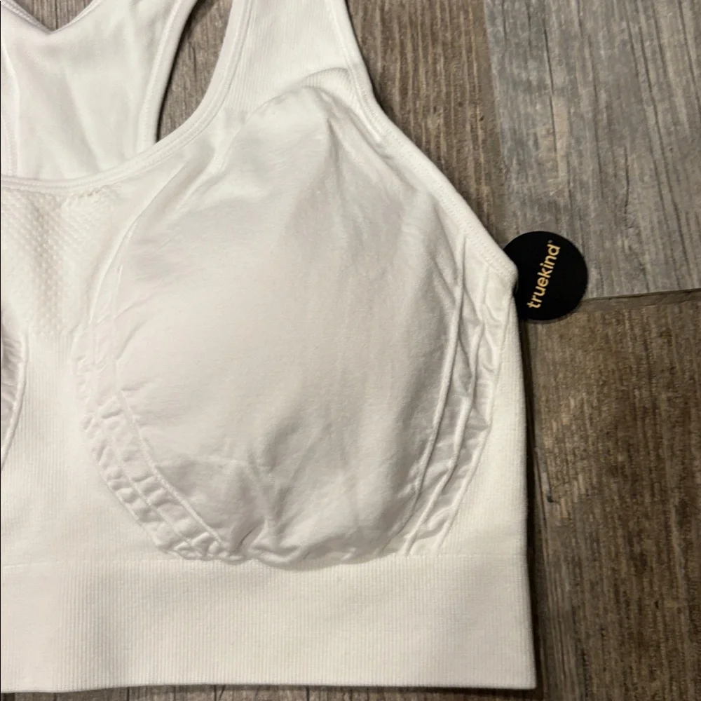 NWT Truekind Women's Sports Bra Padded large L White Stretch Racerback
